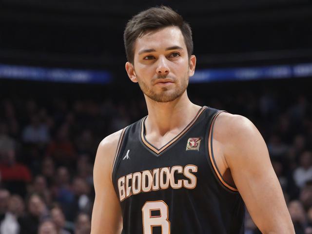 开云体育_ NBA季前赛的要点：新阵容的试探与考验，nba季前赛推荐分析