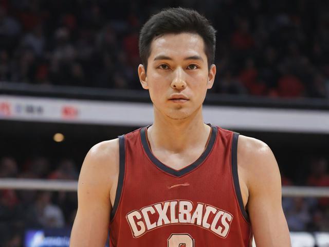 开云体育_ NBA季后赛中的决胜时刻：历史性的瞬间重温，nba赛程开拓者赛程表