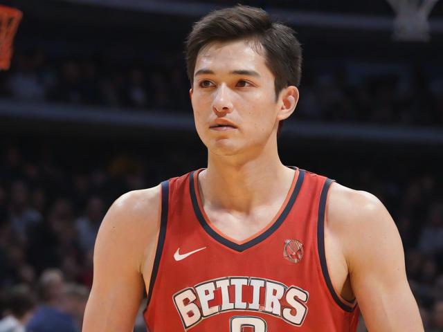 开云体育_ NBA季后赛前瞻：谁能在关键时刻把握机会？，nba季后赛开放观众