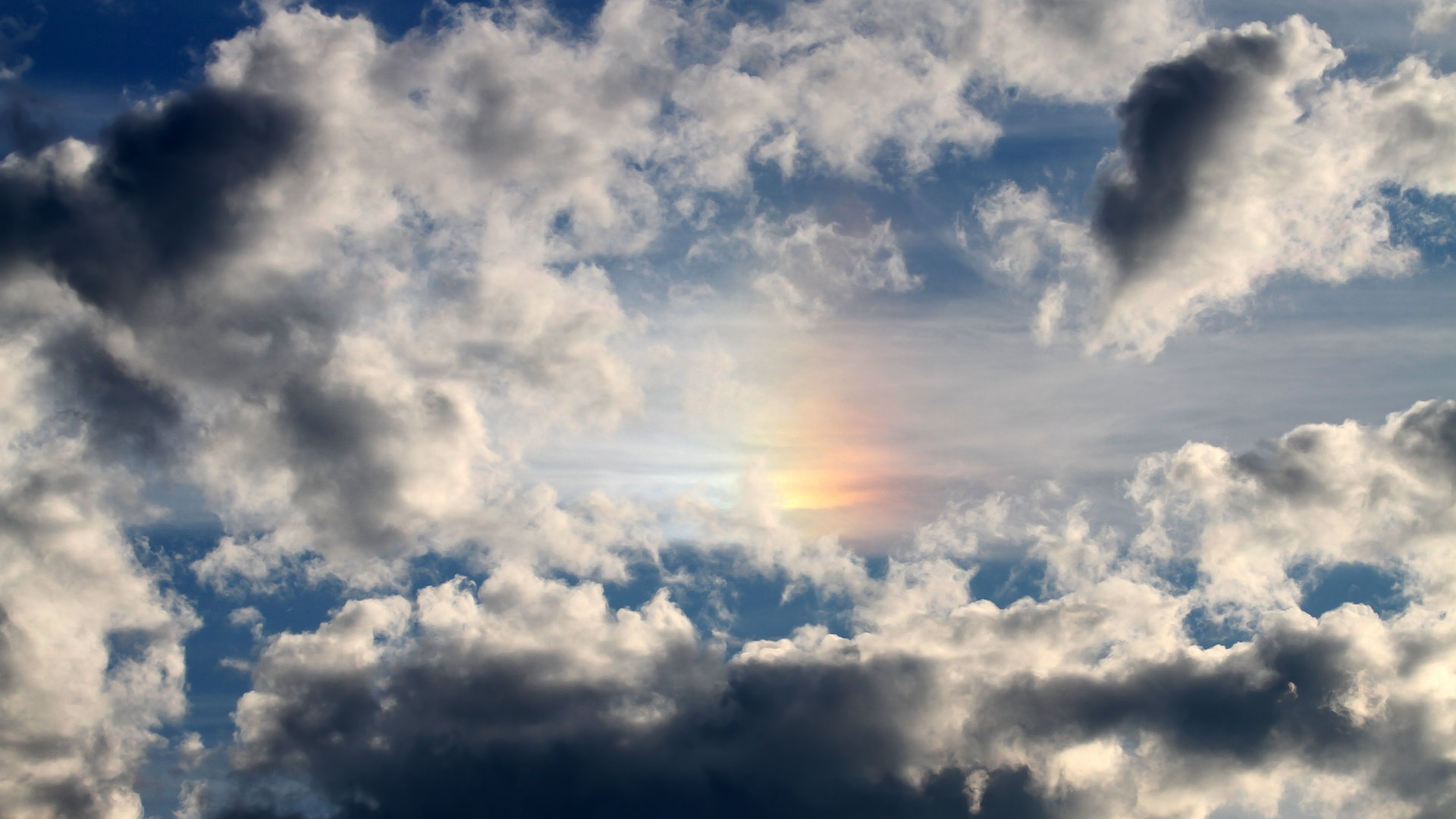 世俱杯“东道主奇迹”：本地球队逆袭强敌赢得首胜